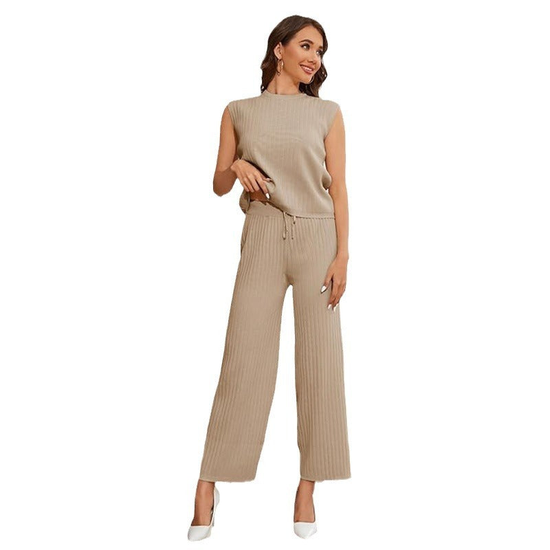 Ensemble sans manches et pantalon taille haute